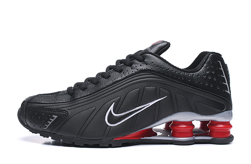 Новые модели мужских кроссовок. Nike Shox r4 Black. Кроссовки найк шокс мужские. Nike Shox r4 Red. Nike Air Shox r4.